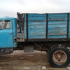 Gaz 52 1986