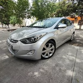 Hyundai Elantra 2012