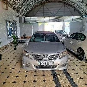 Toyota Camry 2011