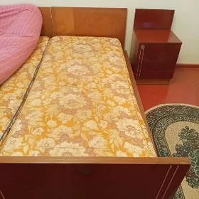 двуспальная кровать, 2 тумбы,