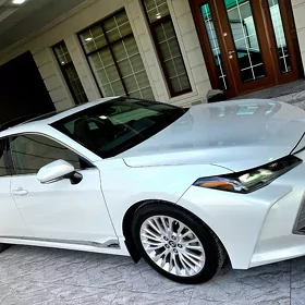 Toyota Avalon 2018
