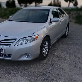 Toyota Camry 2011