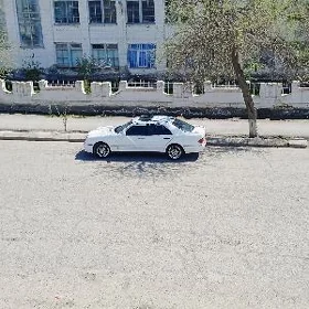 Mercedes-Benz E320 1999