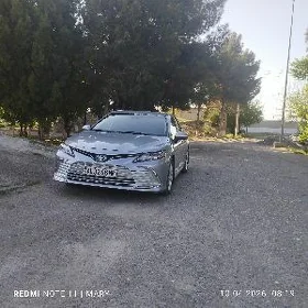 Toyota Camry 2021