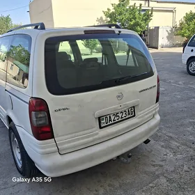 Opel Sintra 1999