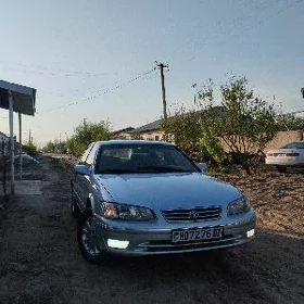 Toyota Camry 2000