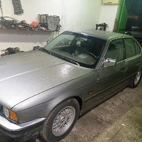 BMW 525 1993