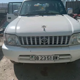 Toyota Land Cruiser Prado 1999