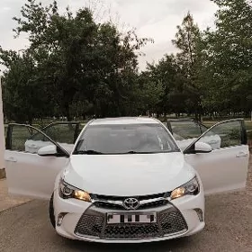 Toyota Camry 2016