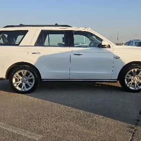 Ford Expedition 2021