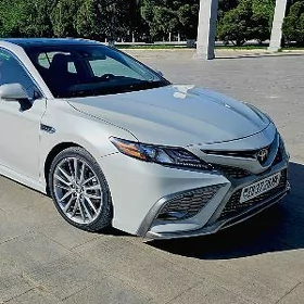 Toyota Camry 2023