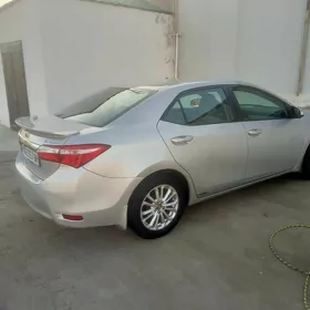 Toyota Camry 2016