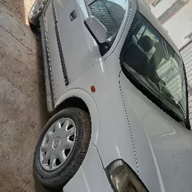Opel Astra 1998