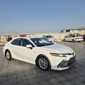 Toyota Camry 2022
