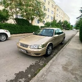 Toyota Camry 1999