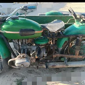 Ural 4320 1990