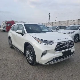 Toyota Highlander 2021