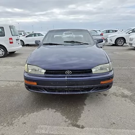 Toyota Camry 1992