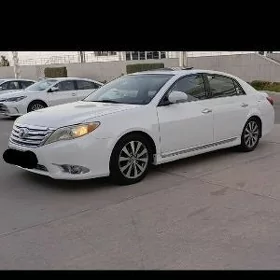 Toyota Avalon 2010
