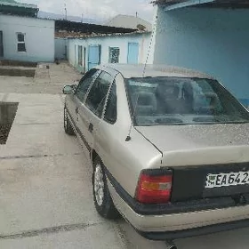Opel Vectra 1992