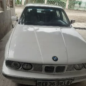 BMW 525 1989