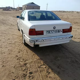 BMW 525 1990