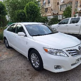 Toyota Camry 2011
