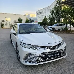 Toyota Camry 2022