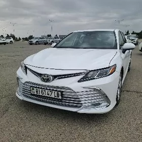 Toyota Camry 2023