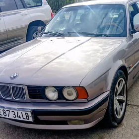 BMW 525 1992