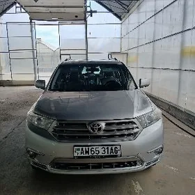 Toyota Highlander 2013