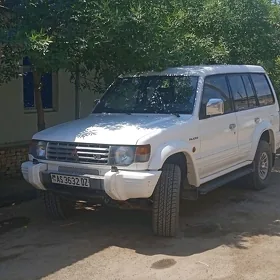 Mitsubishi Pajero 1996