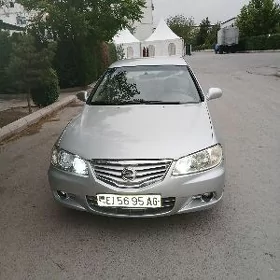 Nissan Sunny 2009