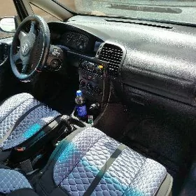 Opel Zafira 2002