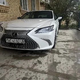 Lexus ES 350 2020