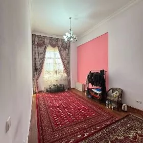 3 ком Элитка Подвойская 4 этаж