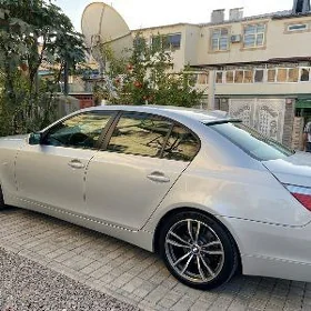 BMW E60 2004