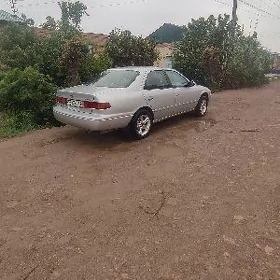 Toyota Camry 2001