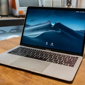 MacBook  Air