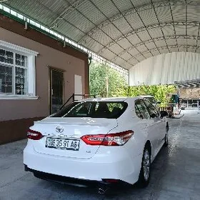 Toyota Camry 2020