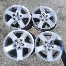 16 diska toyota