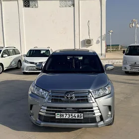 Toyota Highlander 2016