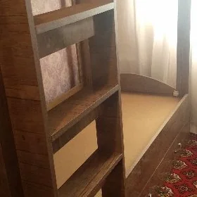 кровать