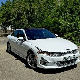 Kia K5 2021