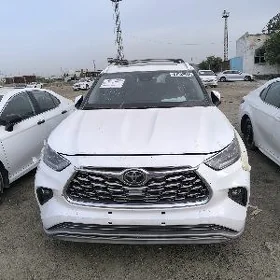 Toyota Highlander 2023