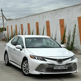 Toyota Camry 2020