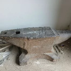 наковальня СССР