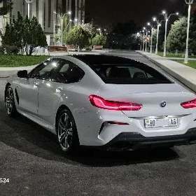 BMW M8 2021
