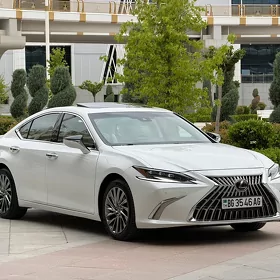 Lexus ES 350 2022