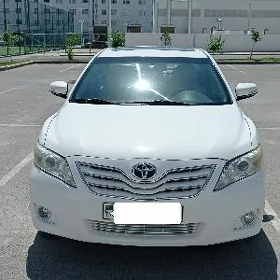 Toyota Camry 2010